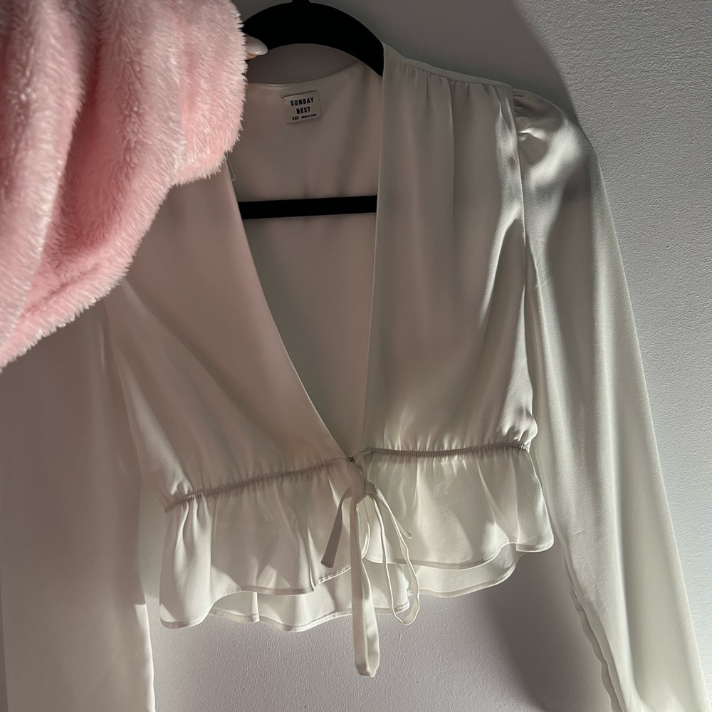 Aritzia White Satin-Look Ruffle Tie-Front Blouse